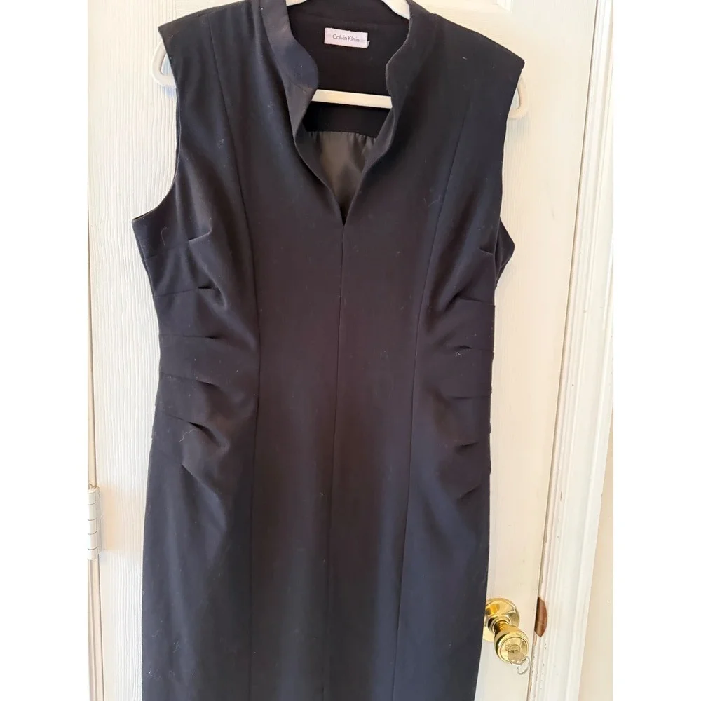 Calvin Klein Black Sleeveless Sheath Dress Mock Neck Business Casual Size 12 - Picture 2 of 10